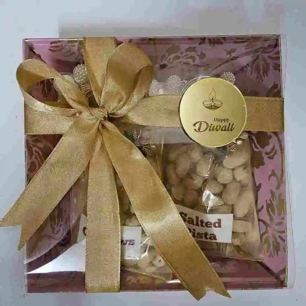 Get Diwali Cashew & Salted Pista Hamper Today